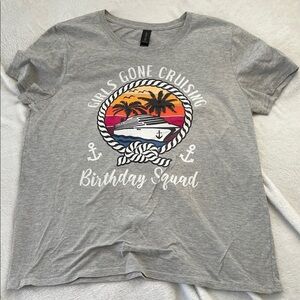 Girls Gone Cruising Birthday Squad T-Shirt (Women’s L)